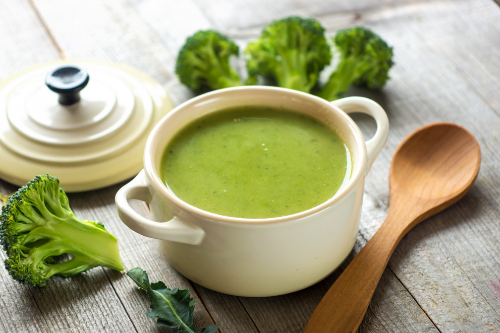 creamy curried broccoli soup